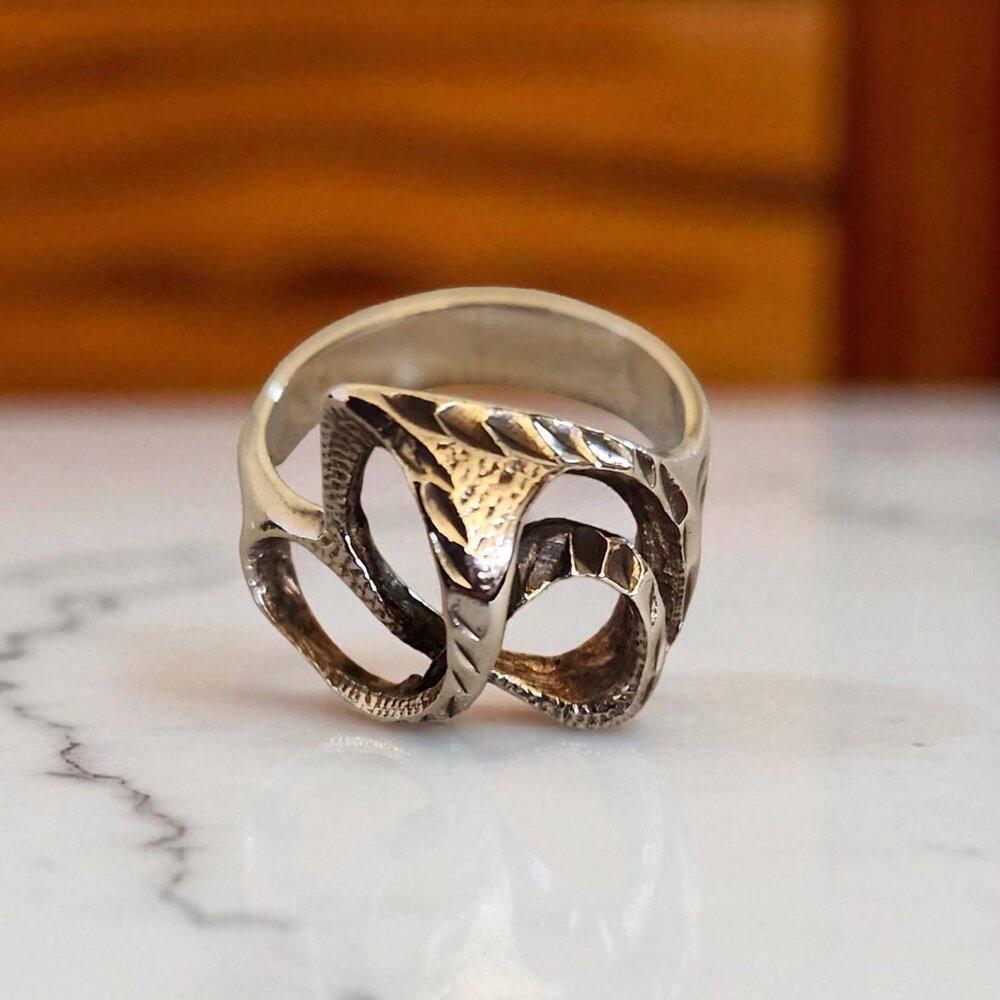 Vintage Sterling Silver Ring - Picture 6 of 16